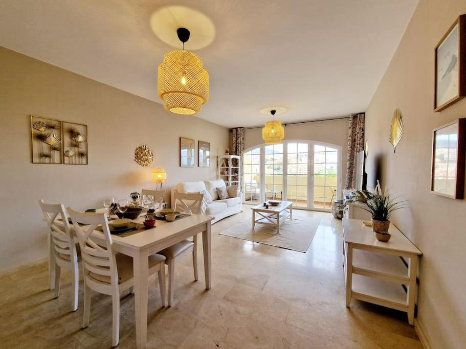 Sitio de CalahondaRoyal Golf View: 2Br, Pools & Acアパートメント エクステリア 写真